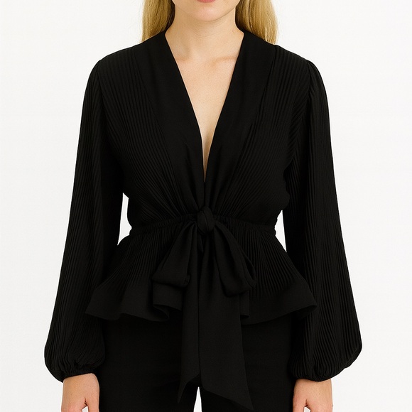 Stunning Black & White Pleated Tie Top - Picture 2 of 7